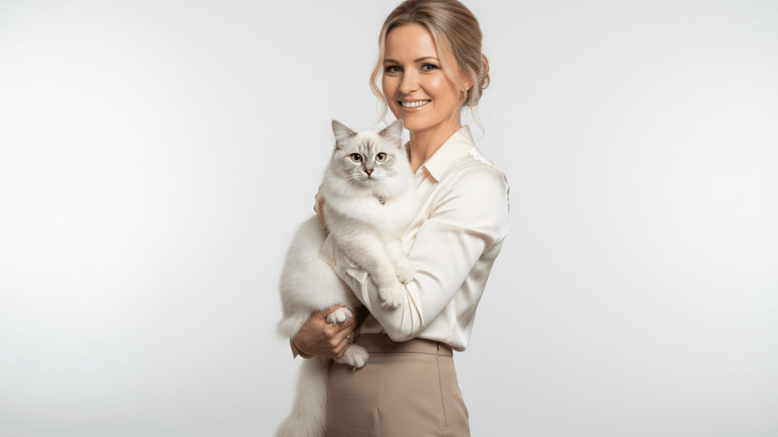 Mastering Cat Dental Care for Show Cats: A Guide to the Purr-fect Competition Smile - Purrlys®
